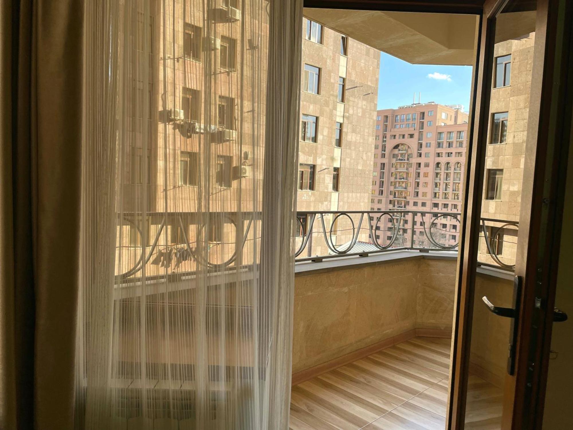 Arami Apartment Yerevan Exterior photo